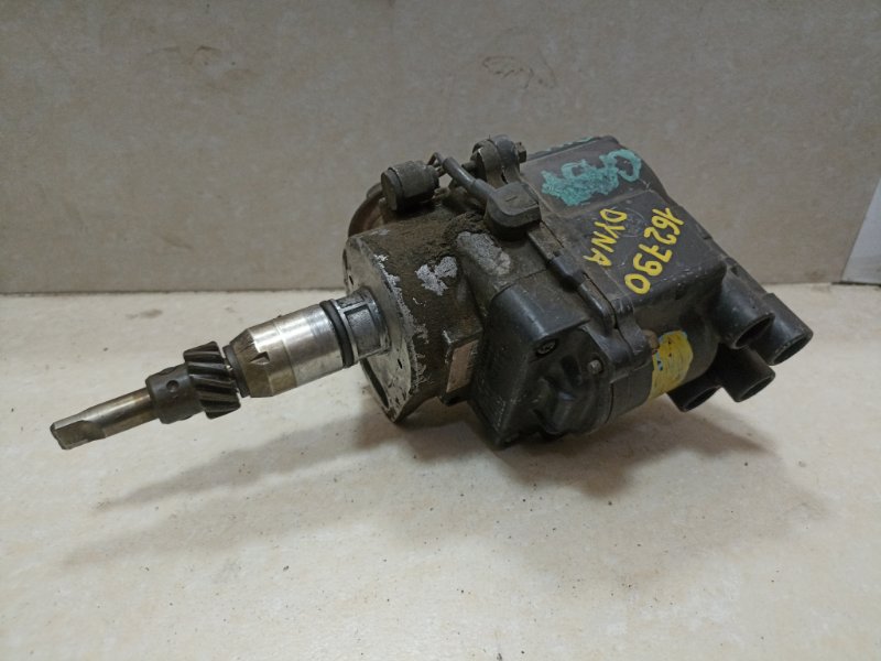 Трамблер TOYOTA DYNA YY121 3Y (б/у)