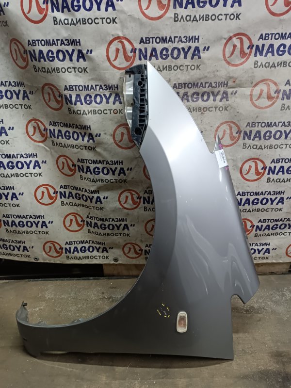 Крыло TOYOTA WISH ZNE10 1ZZ-FE переднее левое COLOR 1D2 (б/у)