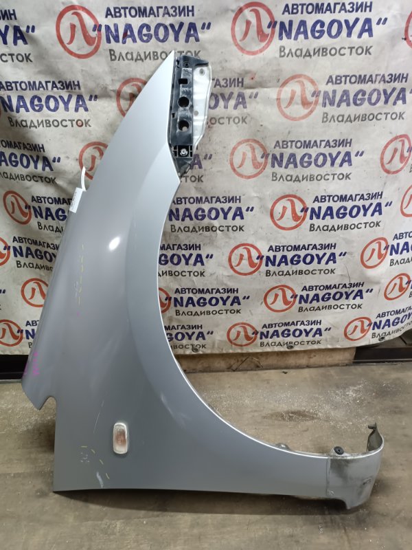 Крыло TOYOTA WISH ZNE10 1ZZ-FE переднее правое COLOR 1E7 (б/у)