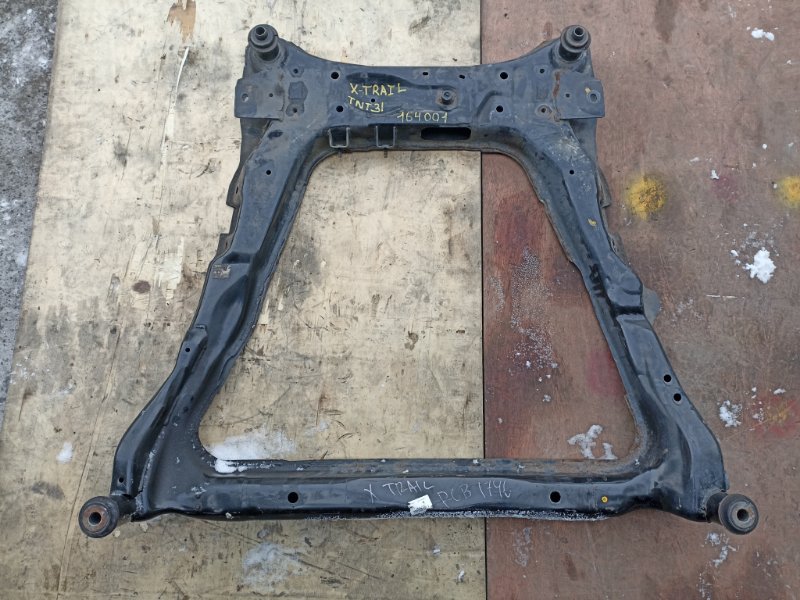 Балка под двс NISSAN X-TRAIL TNT31 QR25DE (б/у)
