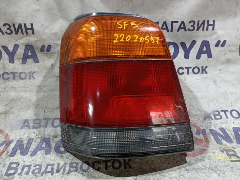 Стоп-сигнал SUBARU FORESTER SF9 EJ254DXZKE задний левый 220-20597 (б/у)