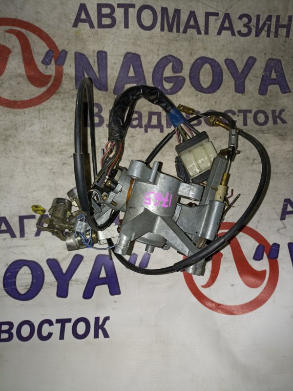 Замок зажигания ISUZU BIGHORN UBS73GW 4JX1-TE (б/у)