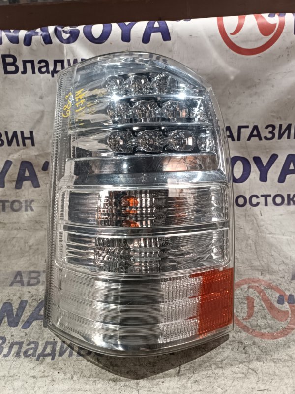 Стоп-сигнал TOYOTA WISH ZNE14 1ZZ-FE задний левый 68-3 (б/у)