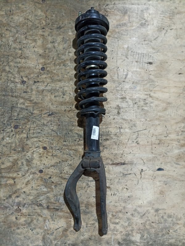 Стойка HONDA CR-V RD1 B20B передняя правая (б/у)