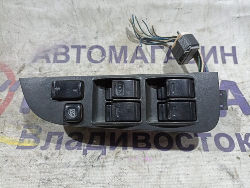 Блок упр. стеклоподьемниками TOYOTA SPRINTER CARIB AE115 7A-FE передний правый (б/у)