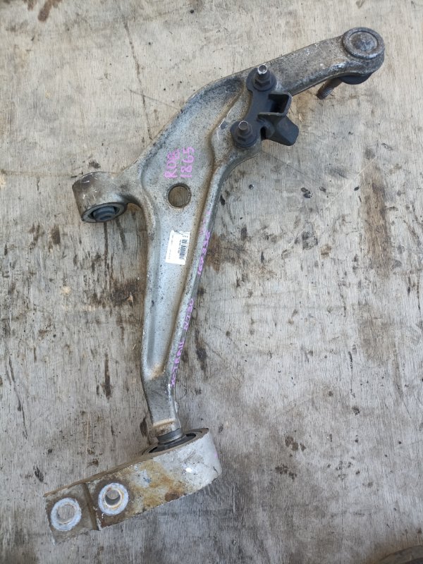 Рычаг нижний NISSAN X-TRAIL NT30 QR20DE передний левый (б/у)