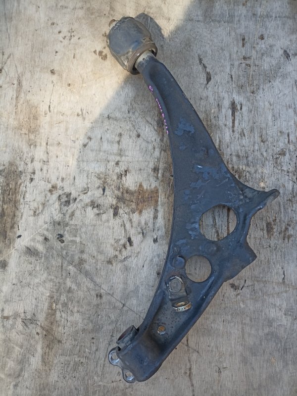 Рычаг нижний MAZDA MILLENIA TAFP KF-ZE передний правый (б/у)