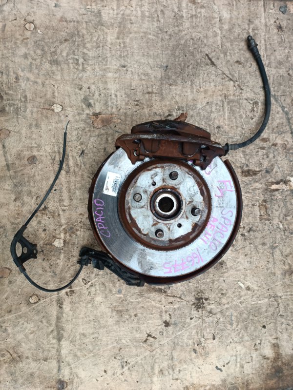 Ступица TOYOTA COROLLA SPACIO AE111 4A-FE передняя левая ABS (б/у)