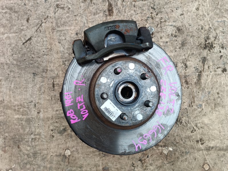 Ступица TOYOTA VOLTZ ZZE138 1ZZ-FE передняя правая ABS (б/у)