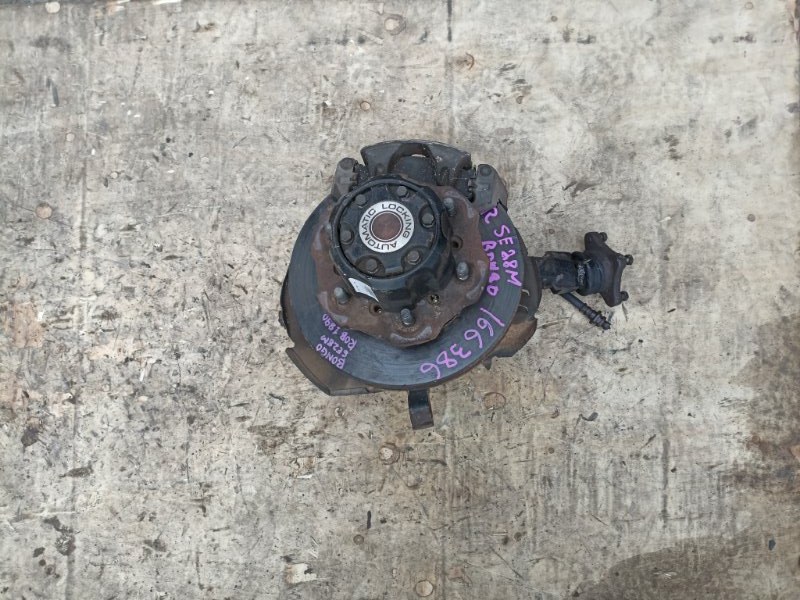 Ступица MAZDA BONGO SE28M R2 передняя правая (б/у)