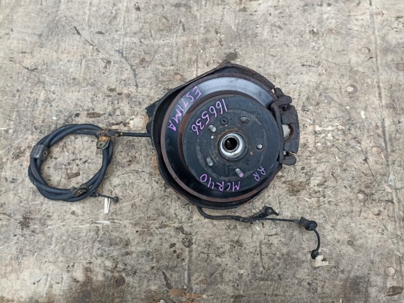 Ступица TOYOTA ESTIMA MCR40 1MZ-FE задняя правая ABS (б/у)