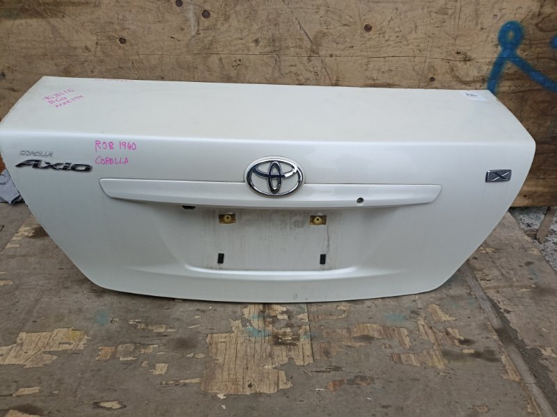 Крышка багажника TOYOTA COROLLA AXIO NZE144 1NZ-FE задняя COLOR 070 (б/у)