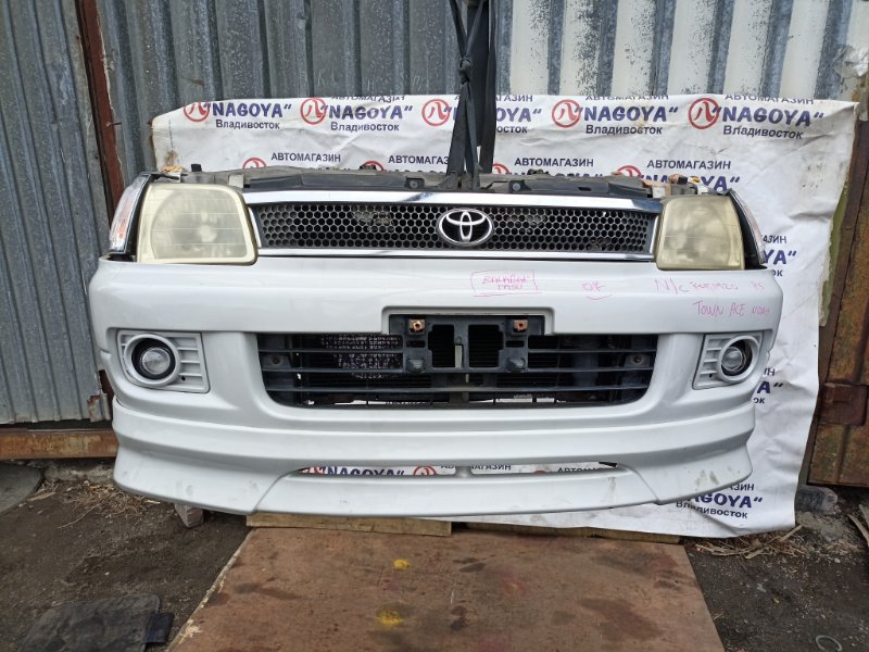 Nose cut TOYOTA TOWN ACE NOAH SR50 3S-FE передний 28-110 (б/у)