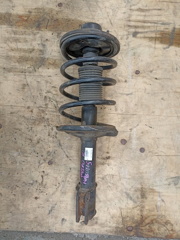 Стойка MITSUBISHI PAJERO IO H76W 4G93 передняя правая (б/у)