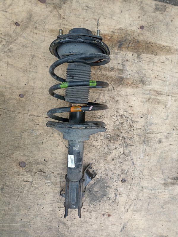 Стойка NISSAN LIBERTY RM12 QR20DE передняя правая (б/у)