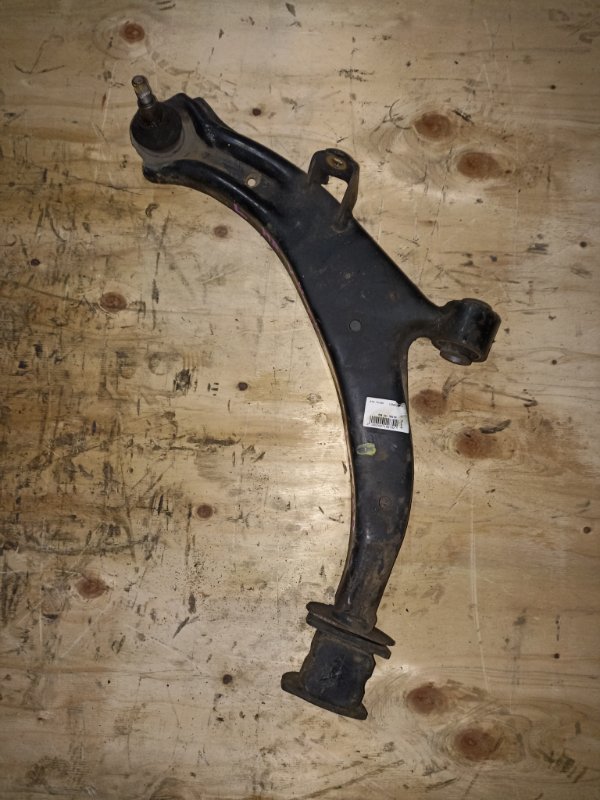 Рычаг нижний HONDA HR-V GH4 D16A передний левый (б/у)
