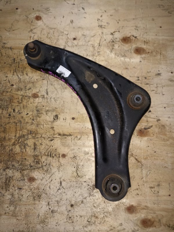 Рычаг нижний NISSAN JUKE NF15 MR16DDT передний левый (б/у)