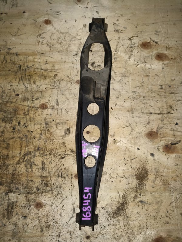 Рычаг нижний HONDA CR-V RD1 B20B задний левый (б/у)