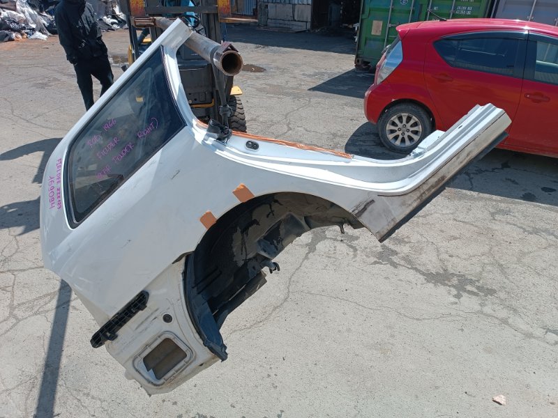 Крыло TOYOTA COROLLA FIELDER ZZE123 2ZZ-GE заднее правое COLOR 040 (б/у)