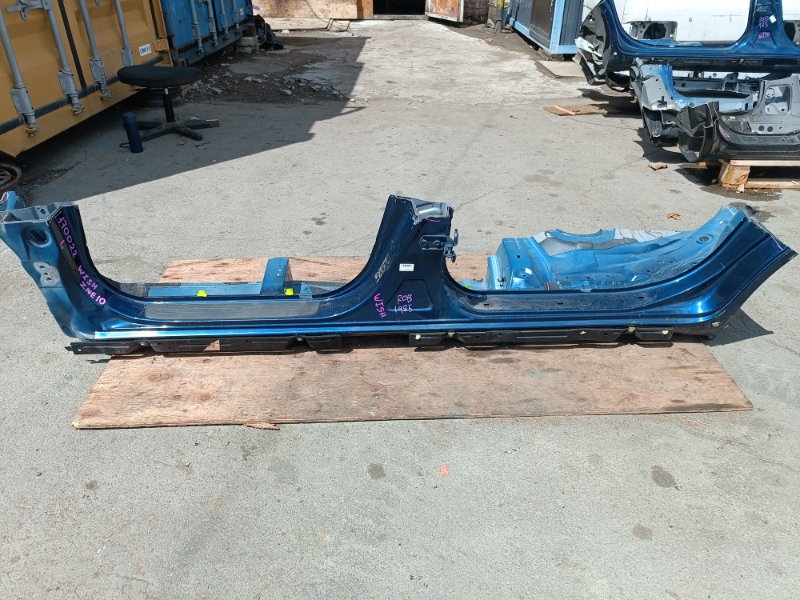 Порог кузова TOYOTA WISH ZNE10 1ZZ-FE левый COLOR 8P4 (б/у)