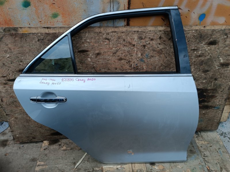 Дверь TOYOTA CAMRY AVV50 2AR-FXE задняя правая COLOR 1F7 (б/у)