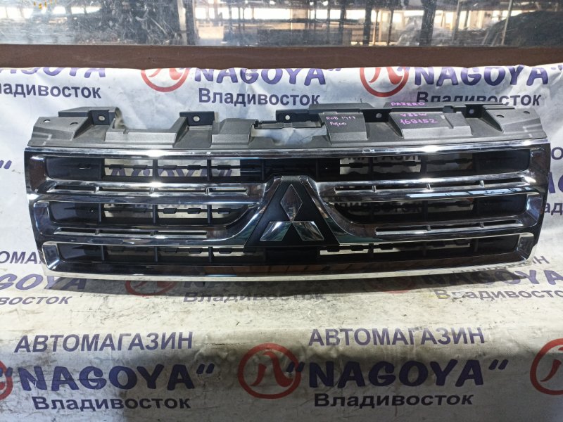 Решетка MITSUBISHI PAJERO V83W 6G72 передняя 1 MODEL (б/у)