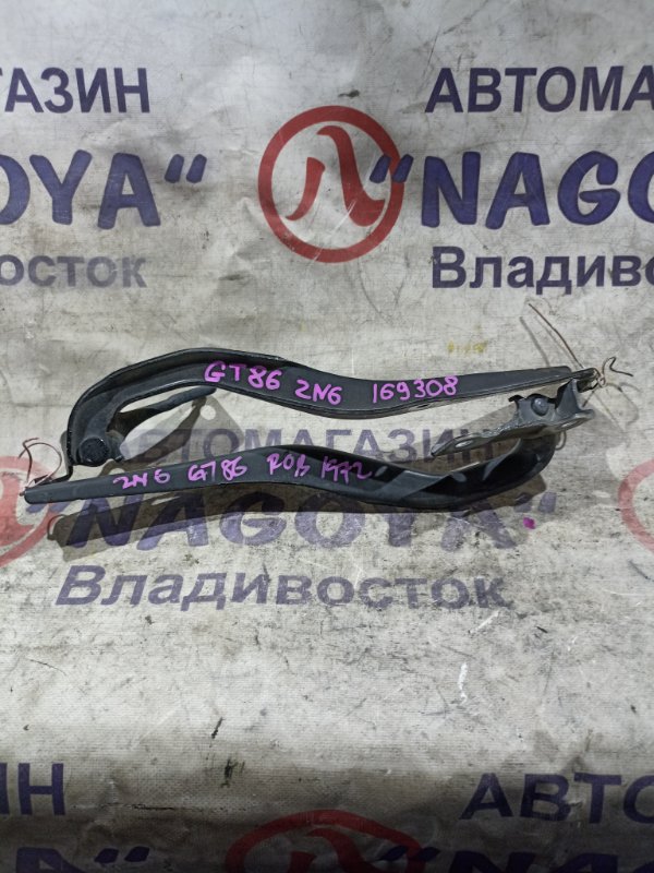 Петли капота TOYOTA GT86 ZN6 FA20 передние PARA (б/у)