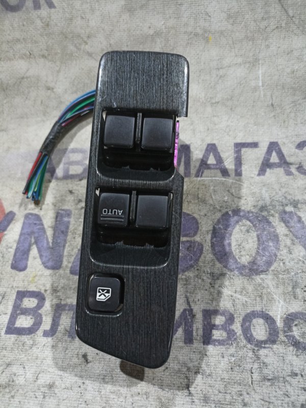 Блок упр. стеклоподьемниками SUBARU FORESTER SF5 EJ205 передний правый (б/у)