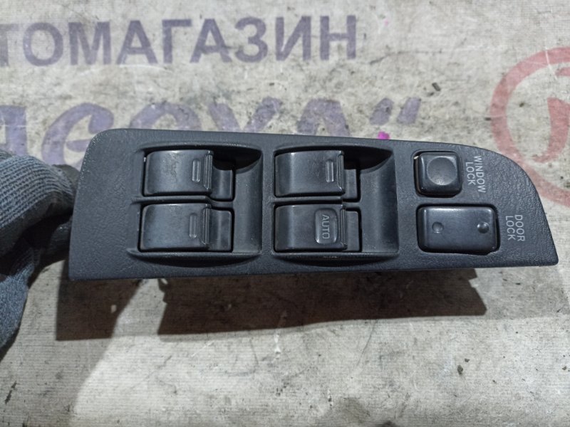 Блок упр. стеклоподьемниками TOYOTA CALDINA ST195 3S-FE передний правый (б/у)