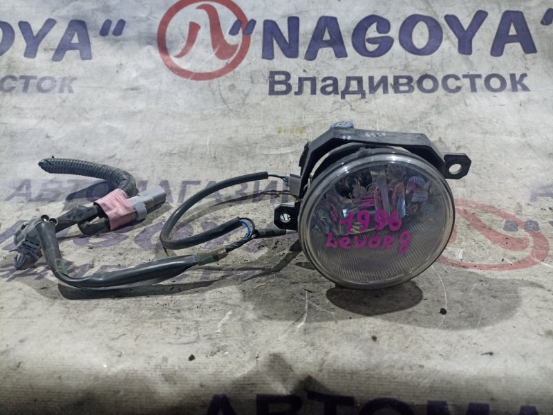 Туманка SUBARU LEVORG VM4 FB16 передняя правая 114-11697 (б/у)
