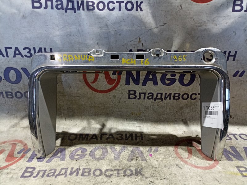 Стоп-вставка TOYOTA GRANVIA KCH16 1KZ-TE задняя (б/у)