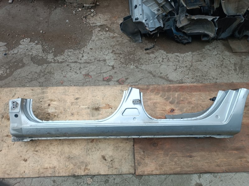 Порог кузова TOYOTA PROBOX NCP50 1NZ-FE левый (б/у)