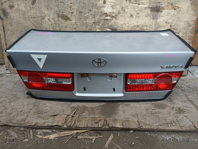 Крышка багажника TOYOTA VISTA ZZV50 1ZZ-FE задняя 32-167 (б/у)