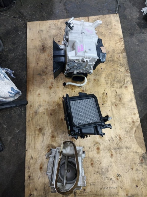Печка TOYOTA RAUM EXZ10 5E-FE (б/у)