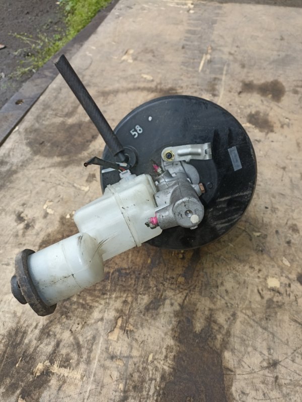 Главный тормозной цилиндр TOYOTA COROLLA NZE124 1NZ-FE (б/у)