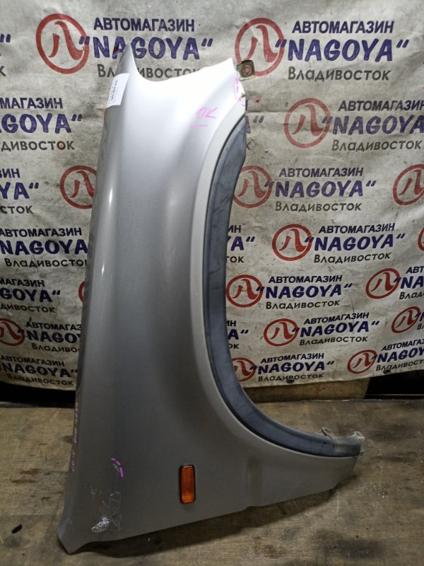 Крыло HONDA CR-V RD1 B20B переднее правое COLOR NH595M (б/у)