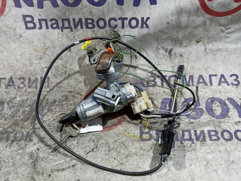 Замок зажигания TOYOTA PLATZ SCP11 1SZ-FE (б/у)