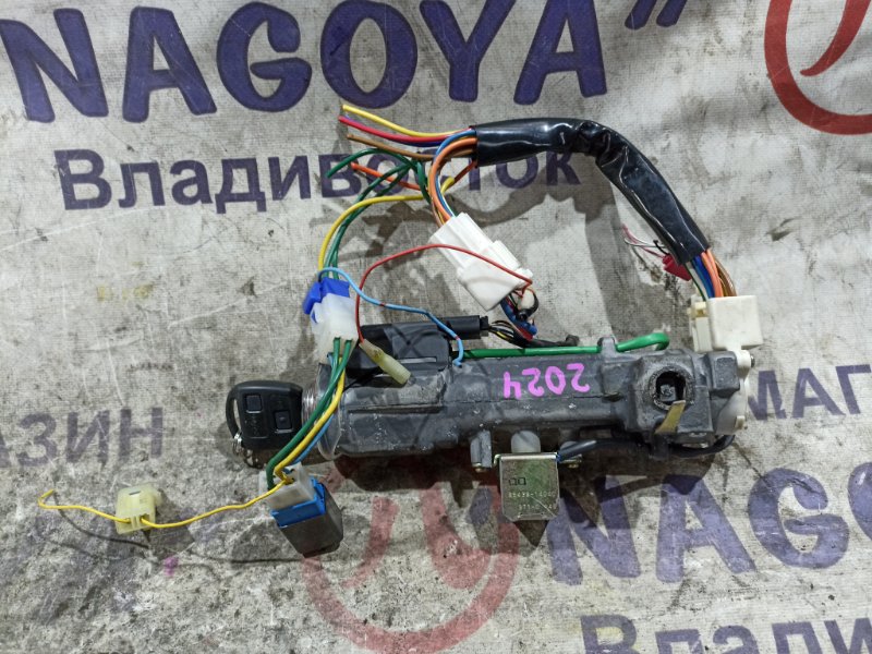 Замок зажигания TOYOTA HARRIER MCU35 1MZ-FE (б/у)
