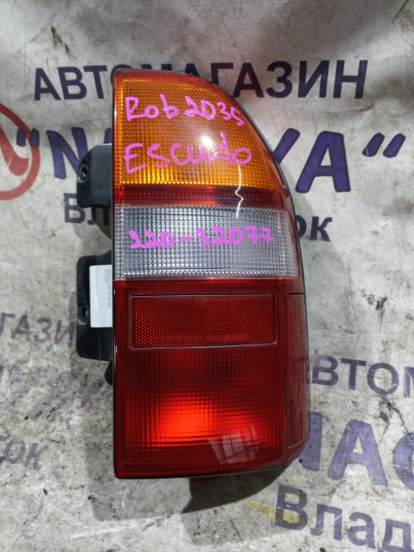 Стоп-сигнал SUZUKI ESCUDO TD52W J20A задний правый 220-32077 (б/у)