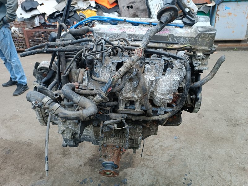Двигатель NISSAN RNESSA PNN30 KA24DE 1251960 (б/у)