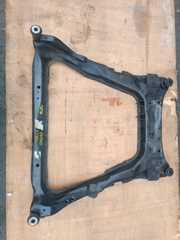 Балка под двс NISSAN X-TRAIL TNT31 QR25DE (б/у)