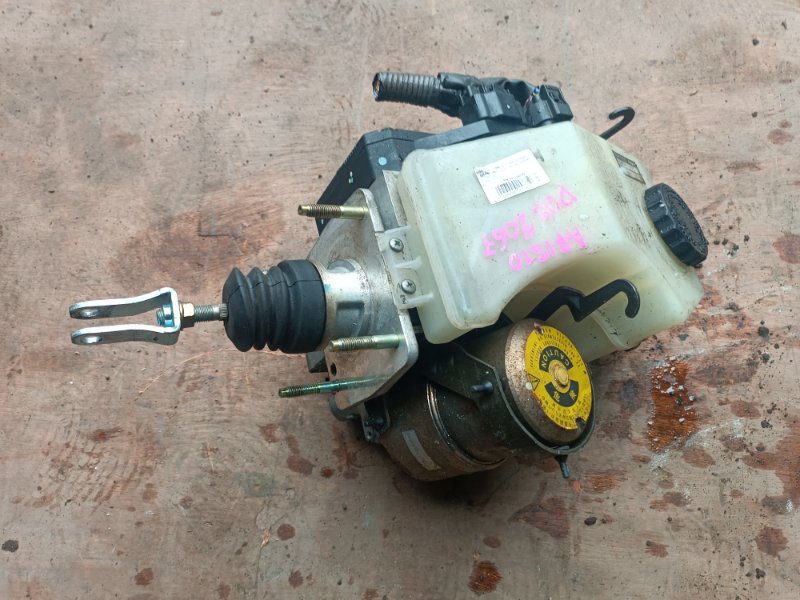 Главный тормозной цилиндр TOYOTA ARISTO JZS160 2JZ-GE (б/у)