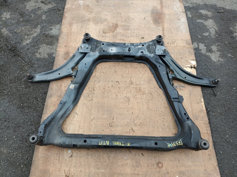 Балка под двс NISSAN X-TRAIL NT31 MR20DE (б/у)