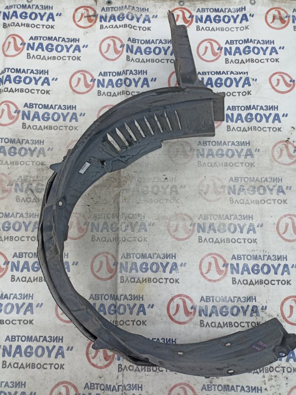 Подкрылок TOYOTA AVENSIS AZT250 1AZ-FSE передний правый 1 MODEL (б/у)
