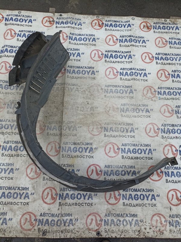 Подкрылок TOYOTA AVENSIS AZT250 1AZ-FSE передний правый 1 MODEL (б/у)