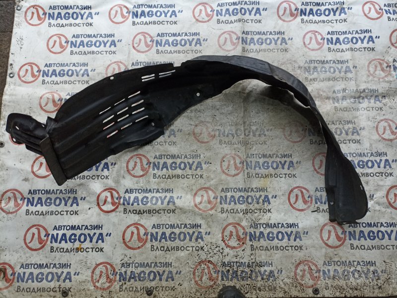 Подкрылок TOYOTA WISH ZNE10 1ZZ-FE передний левый (б/у)