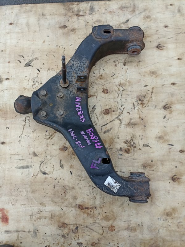 Рычаг нижний NISSAN VANETTE SK82MN F8 передний правый (б/у)