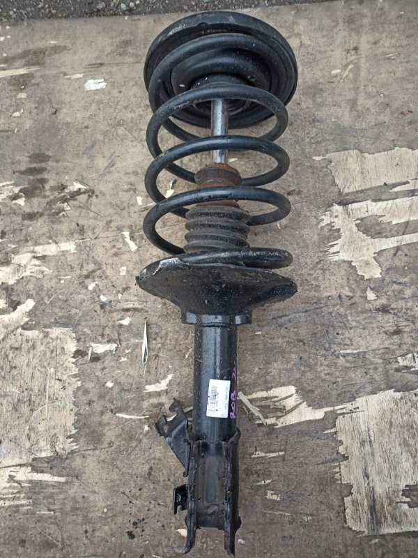 Стойка NISSAN RNESSA N30 SR20DE передняя левая (б/у)