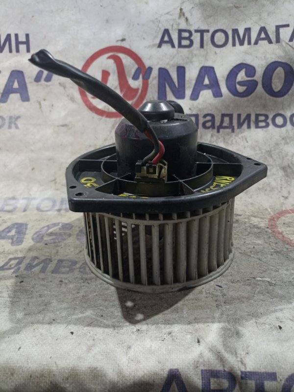 Мотор печки NISSAN RNESSA N30 SR20DE (б/у)