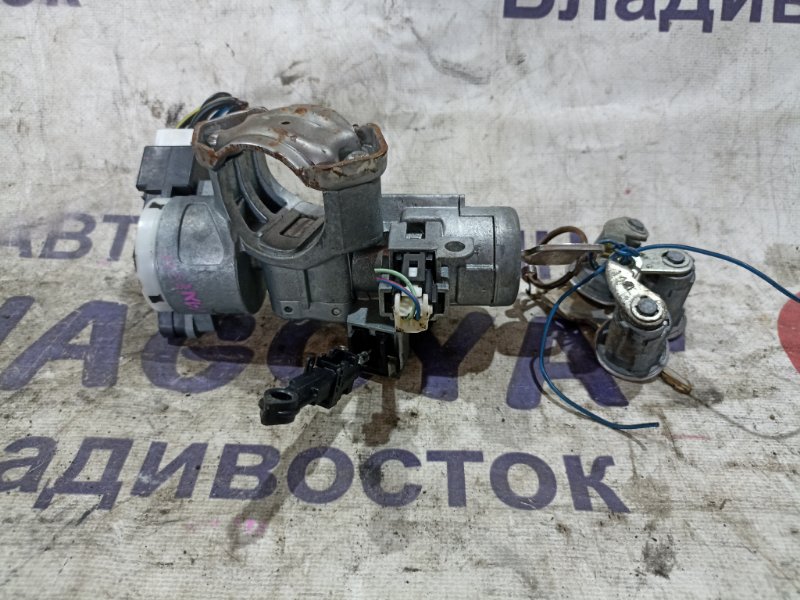 Замок зажигания NISSAN VANETTE SK82MN F8 (б/у)